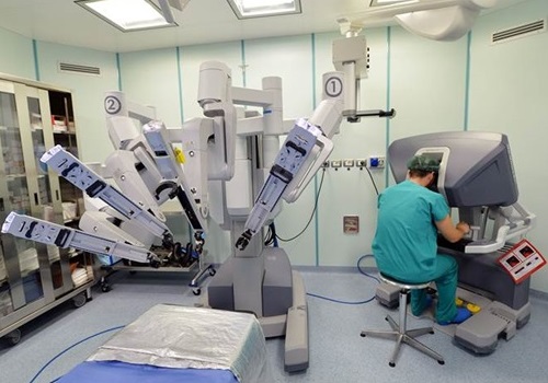 Il nuovo chirurgo è un robot