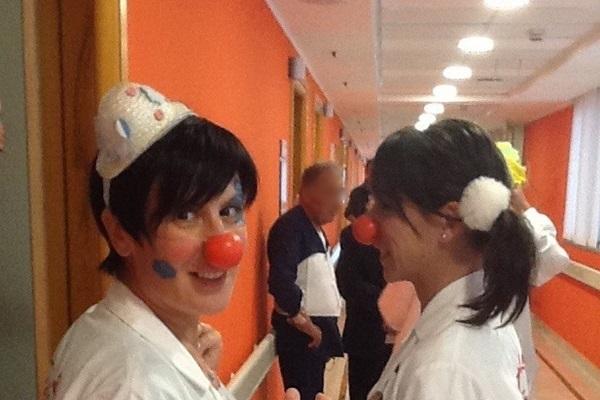 Ad Anthea Hospital clown-terapia anche per gli adulti