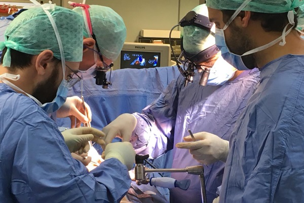 Ospedale Santa Maria in partnership con l’heart Center di Lipsia per perfezionare le tecniche di chirurgia coronarica mininvasiva