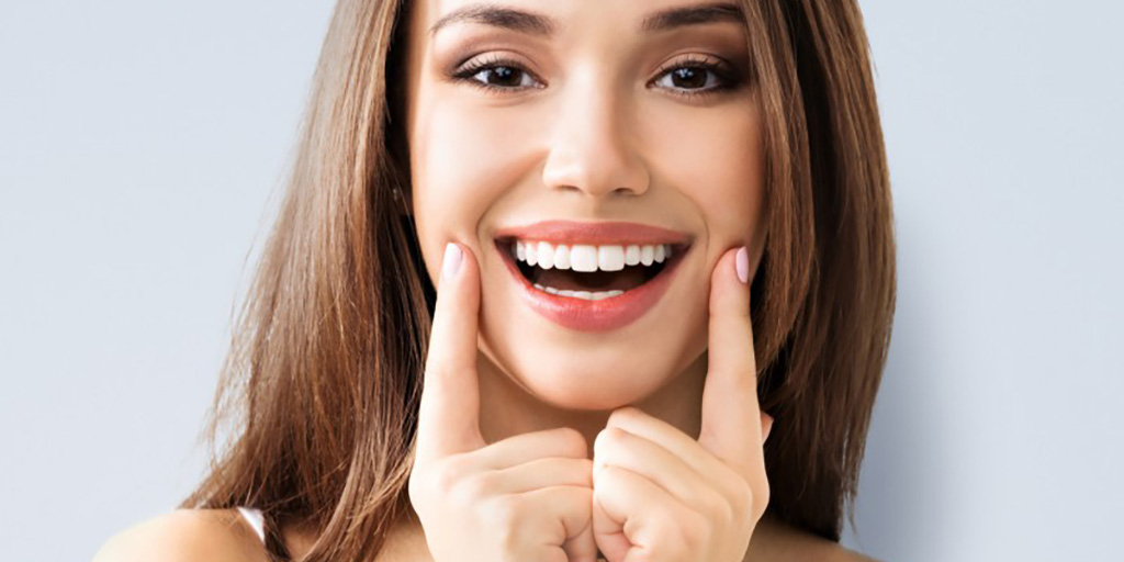 Ortodonzia linguale: allineare i denti in modo discreto 