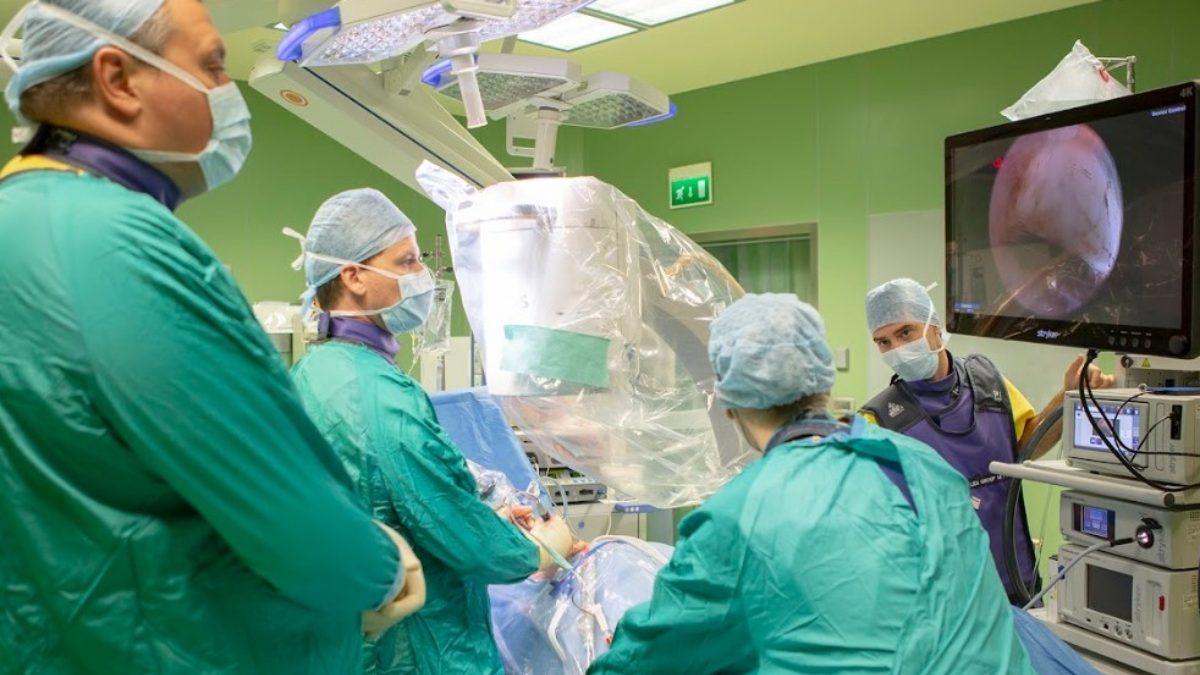 Ernia discale: per la prima volta in Italia, utilizzata una nuova tecnica ultra mininvasiva per la chirurgia della colonna