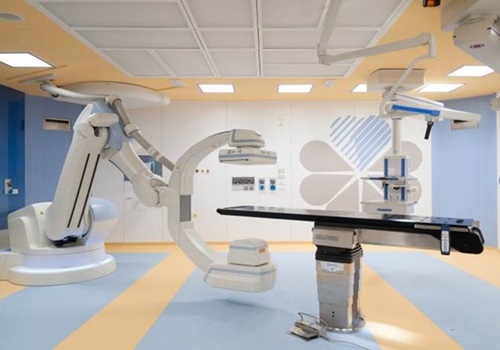 Una sala operatoria ibrida con nuove tecnologie per gli interventi al cuore 
