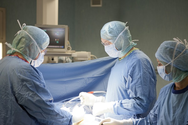 Aneurismi dell’aorta, quando e perché occorre l’intervento chirurgico