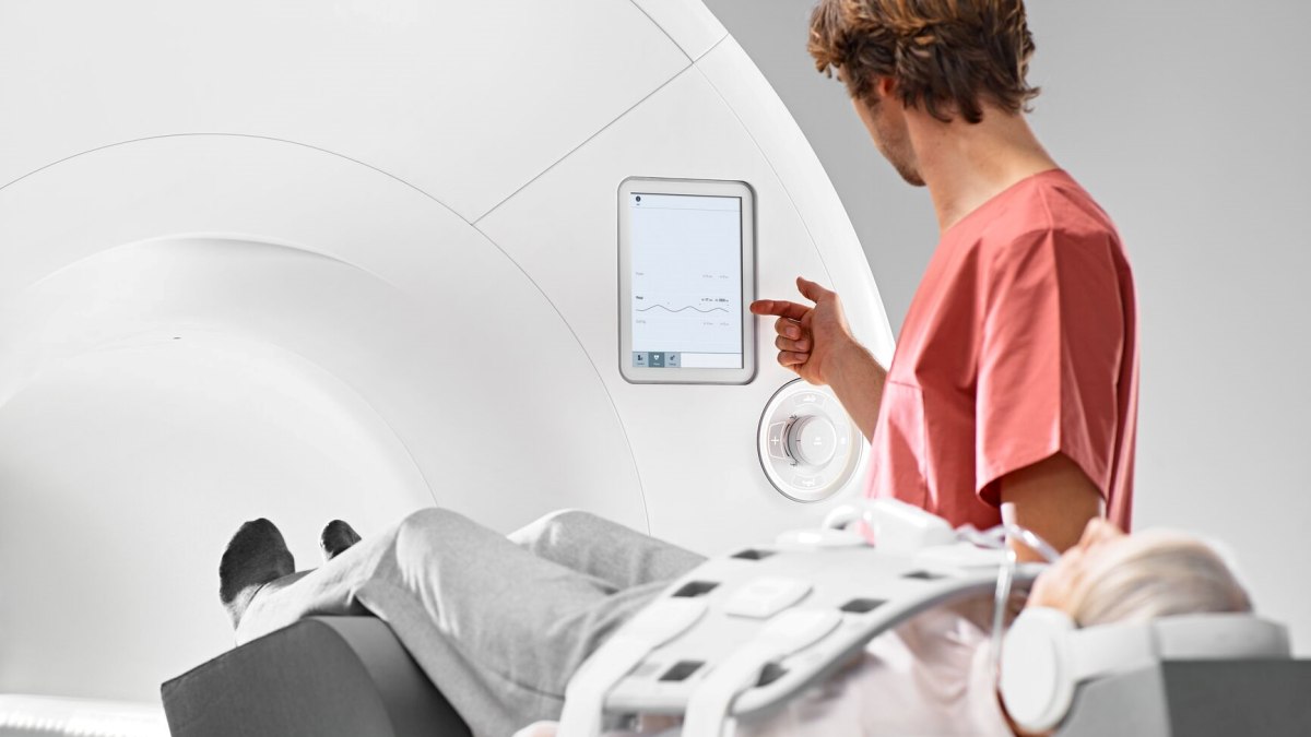 Risonanza magnetica innovativa a Città di Lecce Hospital: l'intelligenza artificiale per esami personalizzati