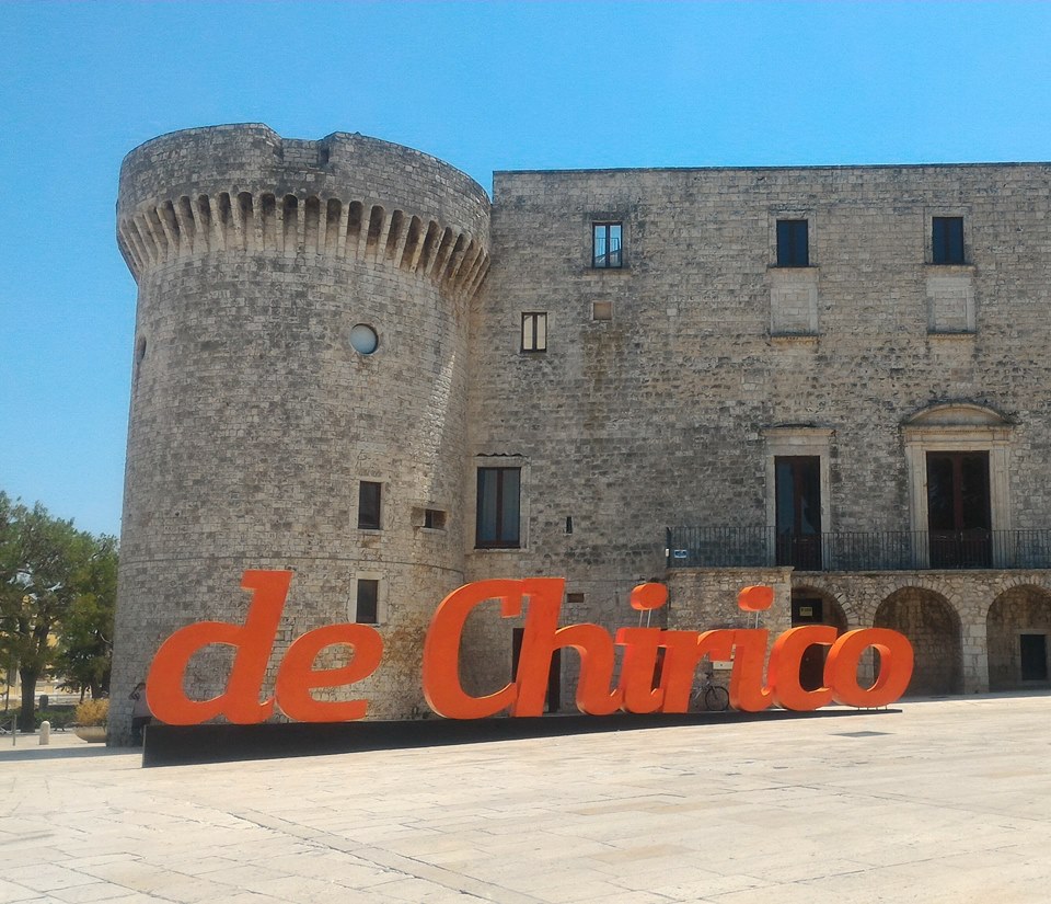 Villa Lucia Hospital a sostegno dell’arte con la mostra di De Chirico a Conversano