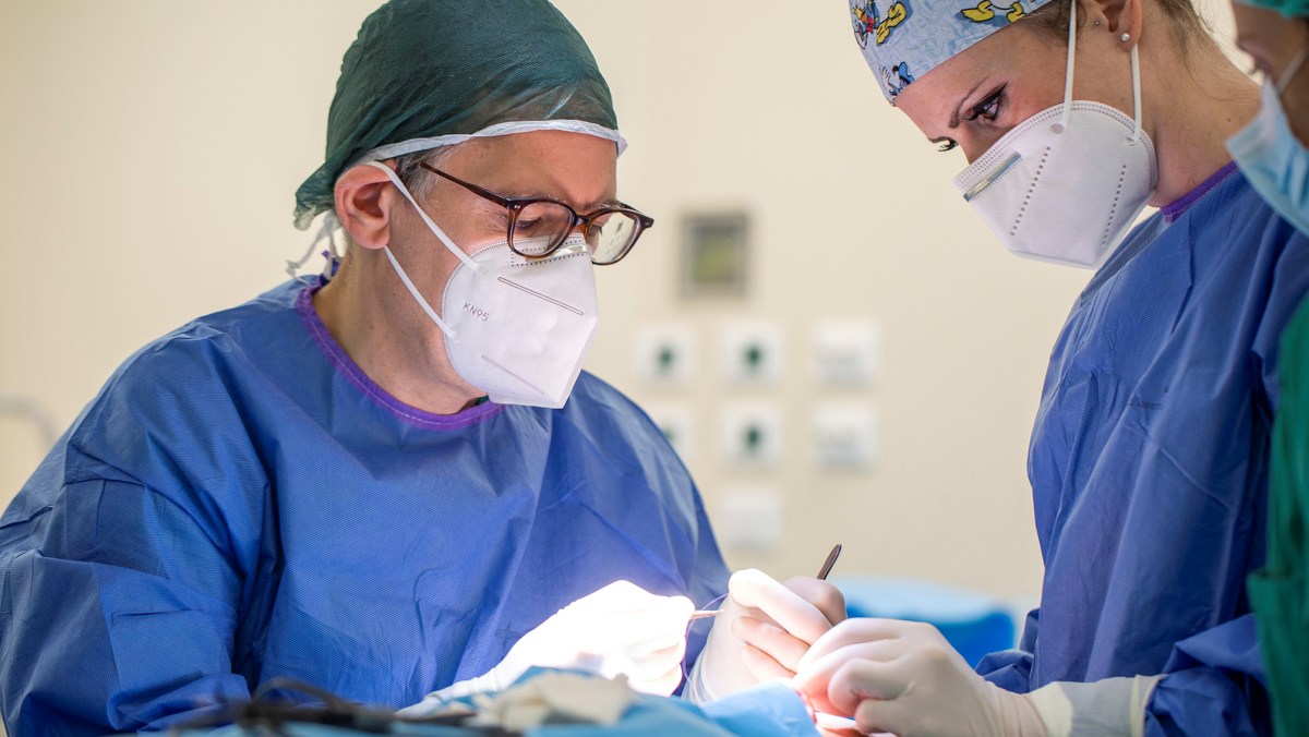 Chirurgia oftalmoplastica per la cura di patologie tiroide-correlate 