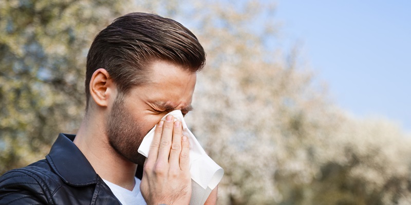 Allergie stagionali in anticipo: evitare i rimedi “fai da te”